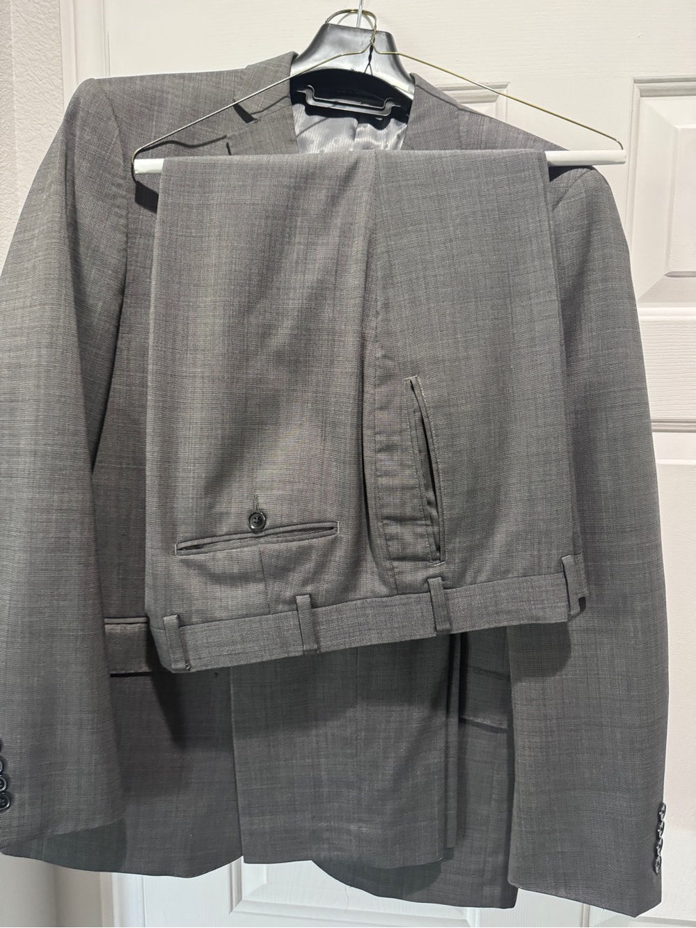 Perry Ellis Men's Gray Two-Button Suit Jacket w/ pants 34x30
